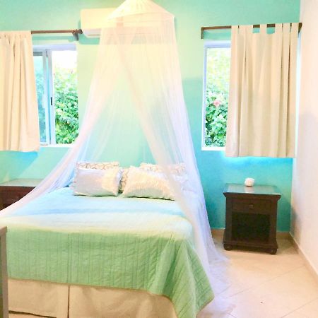 Esquina De La Felicidad De Playacar Bed and Breakfast Πλάγια Ντελ Κάρμεν Εξωτερικό φωτογραφία